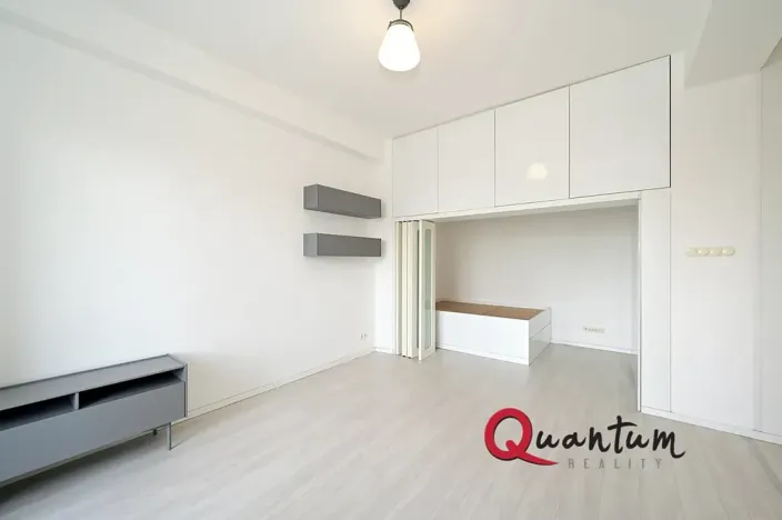 Pronájem bytu 2+kk, Praha - Podolí, Podolské nábřeží, 50 m2