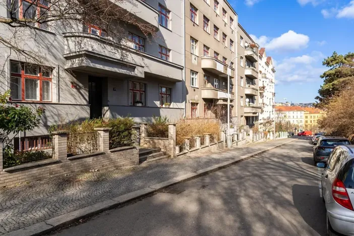 Pronájem bytu 2+1, Praha - Nusle, Pod sokolovnou, 77 m2