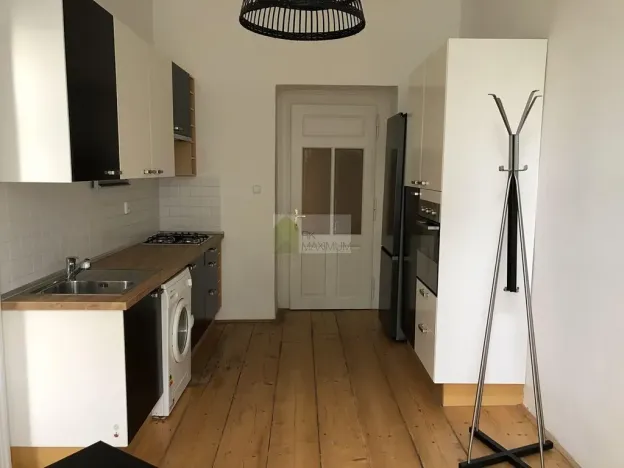 Pronájem bytu 2+kk, Praha - Žižkov, Ondříčkova, 43 m2