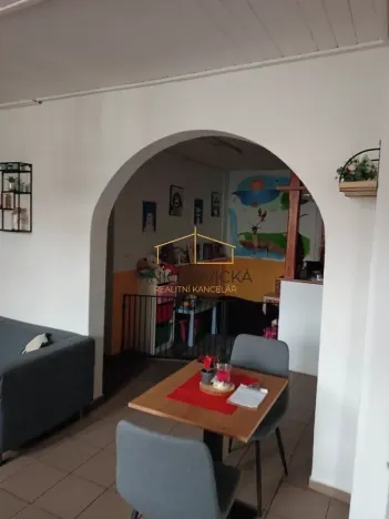 Prodej rodinného domu, Mnichovice, Masarykovo náměstí, 240 m2