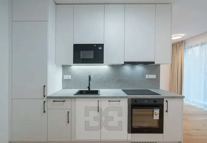 Pronájem bytu 1+kk, Praha - Košíře, Starokošířská, 40 m2