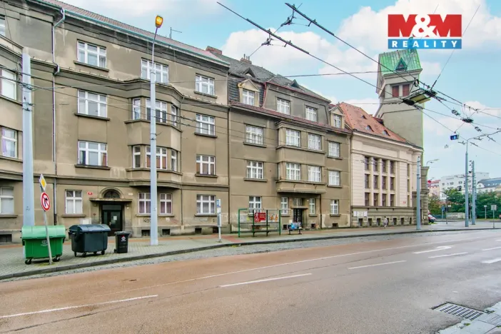 Pronájem bytu 1+kk, Plzeň - Jižní Předměstí, Němejcova, 33 m2