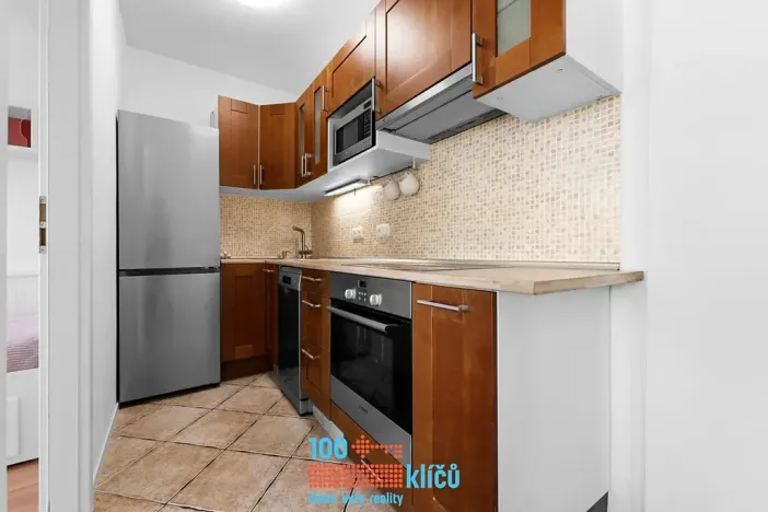 Pronájem bytu 2+kk, Praha - Stodůlky, Husníkova, 43 m2