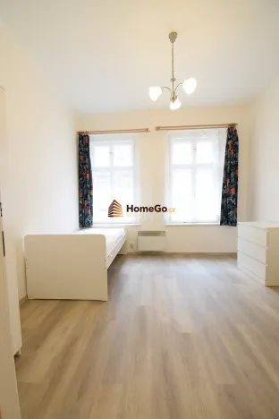Pronájem bytu 1+kk, Praha - Vršovice, Sevastopolská, 16 m2