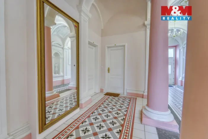 Prodej bytu 1+kk, Praha - Vinohrady, Římská, 35 m2