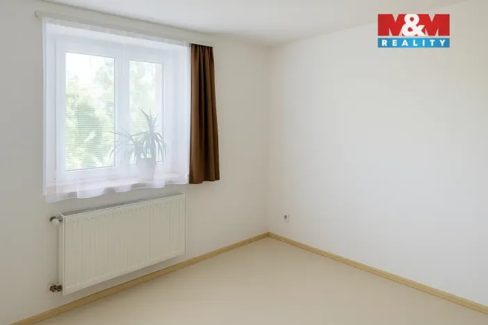 Pronájem bytu 2+1, Kladno, Petrohradská, 53 m2