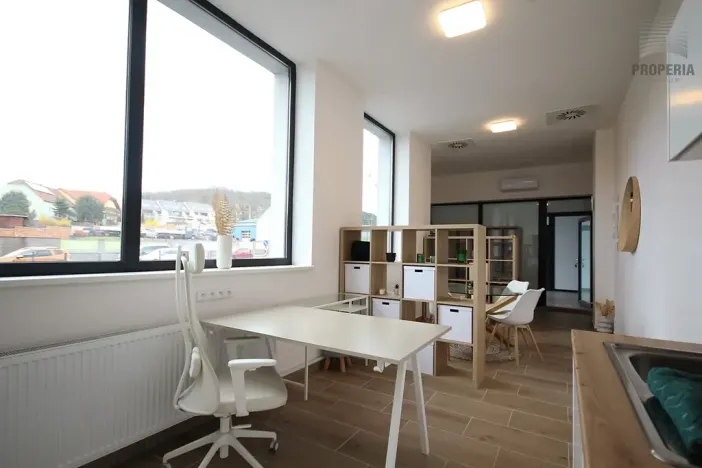 Pronájem obchodního prostoru, Kuřim, Tyršova, 31 m2