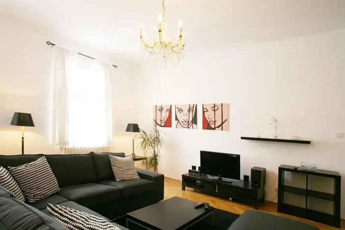 Pronájem bytu 4+1, Praha - Nové Město, Biskupská, 132 m2