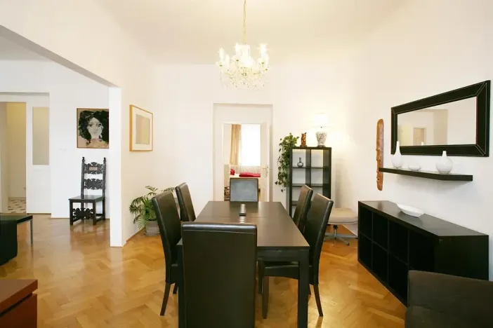 Pronájem bytu 4+1, Praha - Nové Město, Biskupská, 132 m2