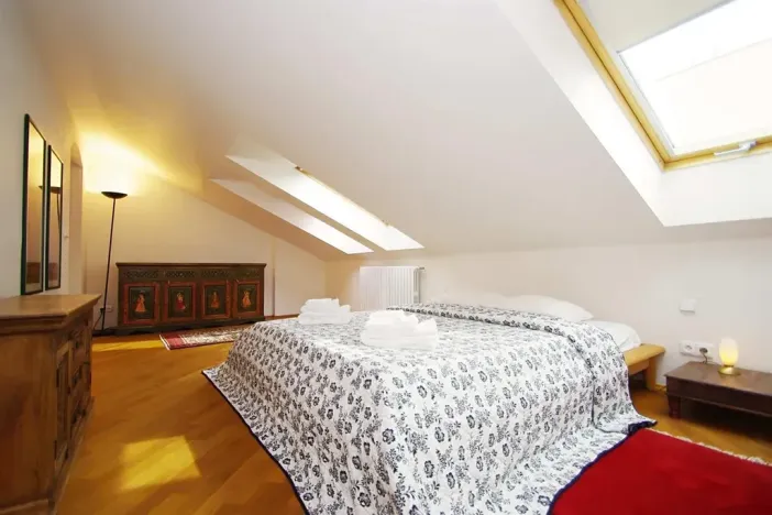 Pronájem bytu 3+kk, Praha - Nové Město, Odborů, 96 m2