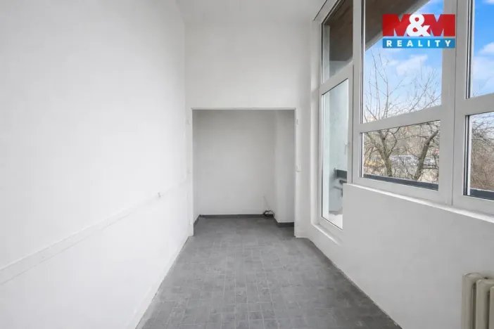 Pronájem obchodního prostoru, Louny, Školní, 74 m2