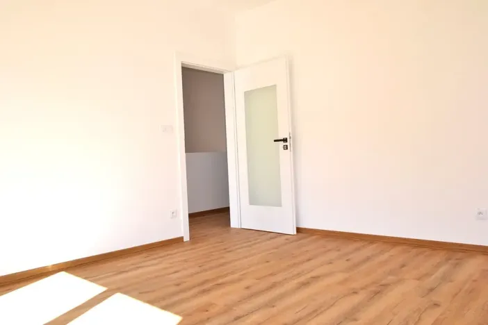 Prodej rodinného domu, Jenišov, Slunná, 117 m2