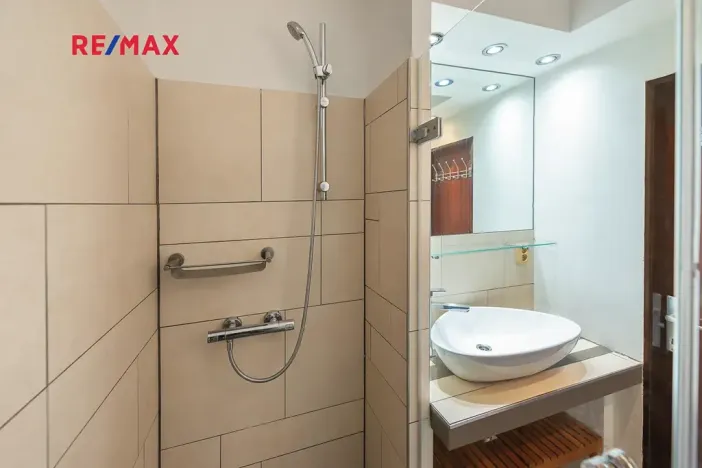 Prodej bytu 2+kk, Praha - Dejvice, K Matěji, 48 m2