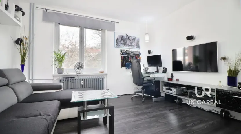 Prodej bytu 2+1, Brno - Obřany, Fryčajova, 52 m2