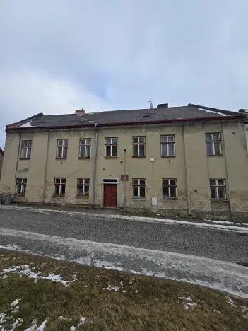 Prodej vícegeneračního domu, Svratka, 280 m2