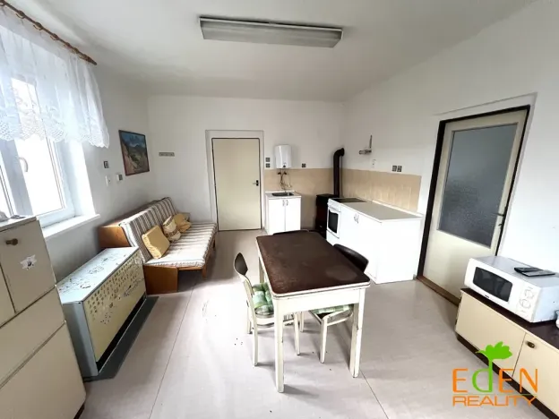 Prodej rodinného domu, Břasy, 135 m2