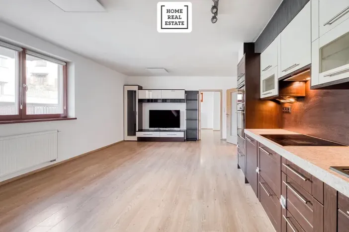 Prodej bytu 3+kk, Praha - Libeň, Nad Rokoskou, 77 m2