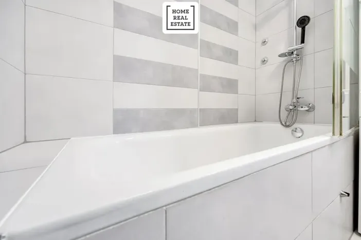 Prodej bytu 3+kk, Praha - Libeň, Nad Rokoskou, 77 m2