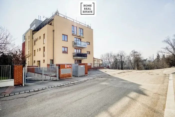 Prodej bytu 3+kk, Praha - Libeň, Nad Rokoskou, 77 m2