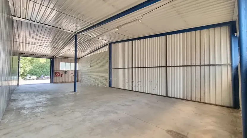 Pronájem výrobních prostor, Praha, Poděbradská, 250 m2