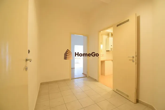 Pronájem bytu 2+kk, Praha - Nusle, Lounských, 58 m2