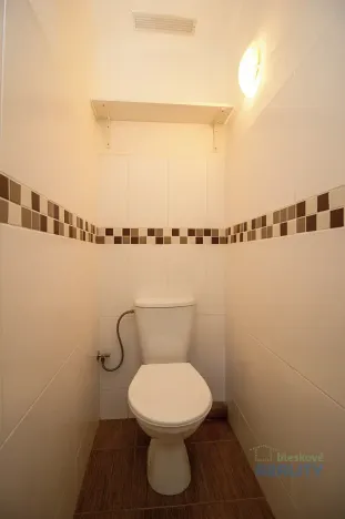 Pronájem bytu 1+kk, Praha - Žižkov, Vlkova, 22 m2