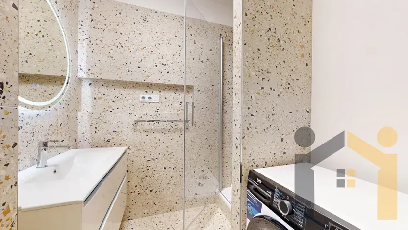 Pronájem bytu 2+1, Praha - Smíchov, Moulíkova, 79 m2