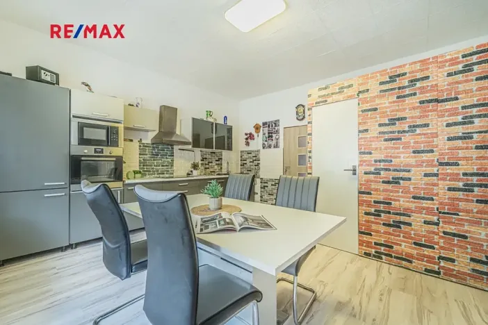 Prodej vícegeneračního domu, Cítoliby, Lounská, 300 m2