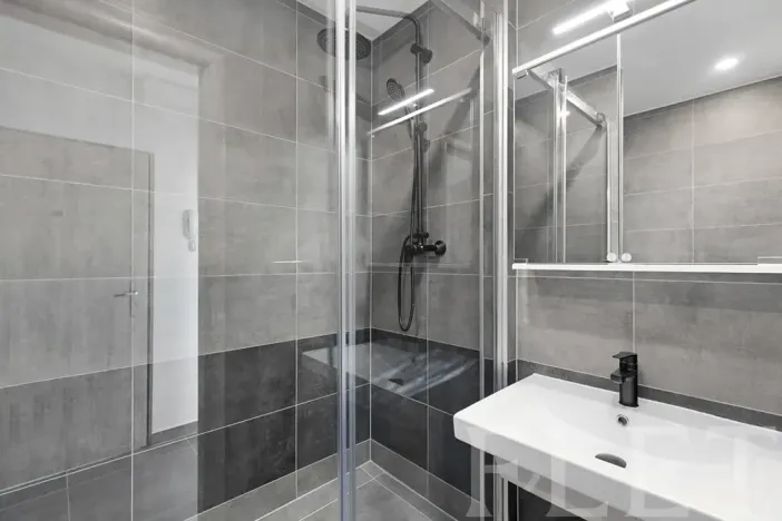 Pronájem bytu 1+kk, Praha - Prosek, Bílinská, 27 m2