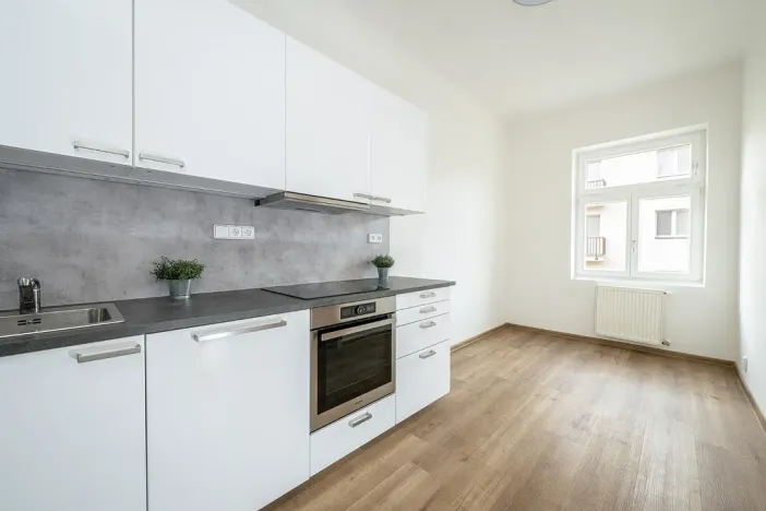 Pronájem bytu 2+1, Praha - Smíchov, U Blaženky, 55 m2