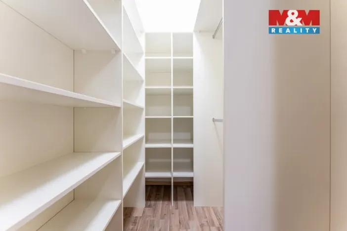 Prodej bytu 3+kk, Klecany, V Honech, 68 m2