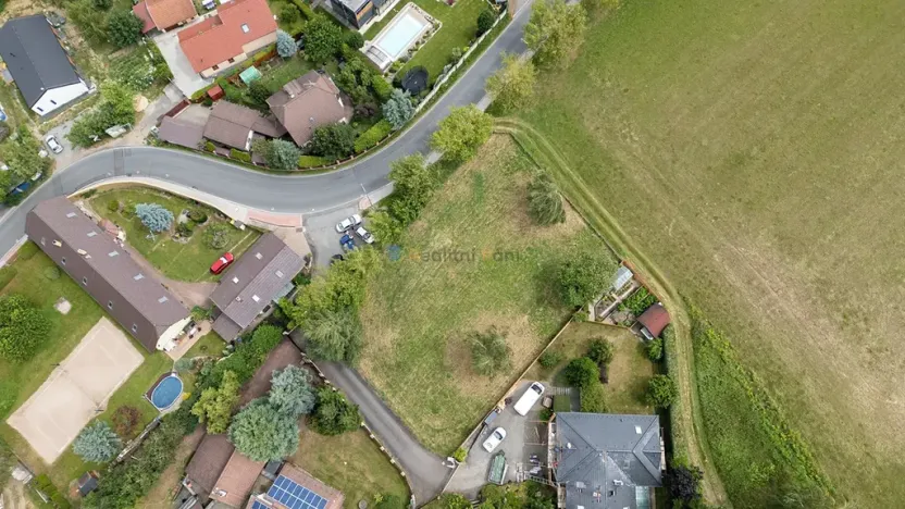 Prodej pozemku pro bydlení, Velké Popovice, 1493 m2