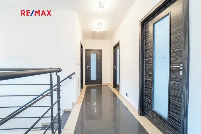 Prodej rodinného domu, Nupaky, Kruhová, 161 m2