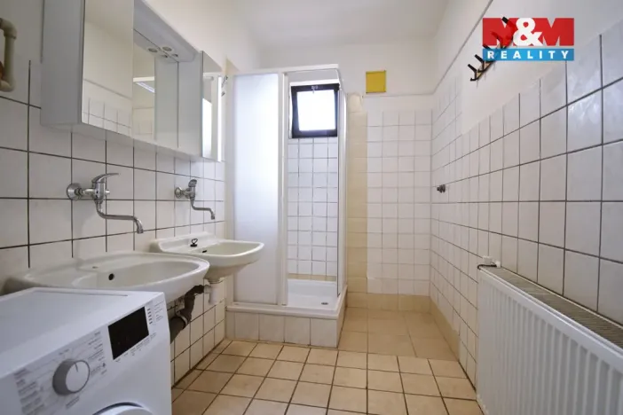 Prodej rodinného domu, Libiš, 300 m2