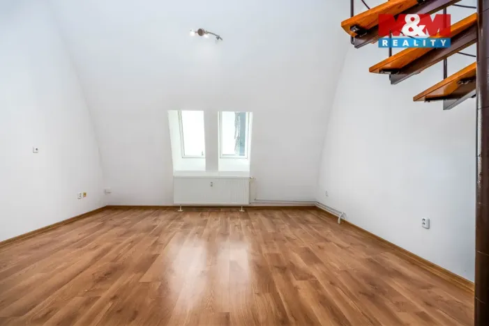 Prodej bytu 1+kk, Nymburk, V Kolonii, 45 m2