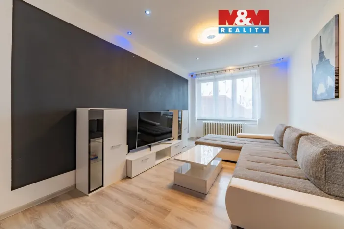 Prodej bytu 2+1, Cheb, Na Hradčanech, 54 m2