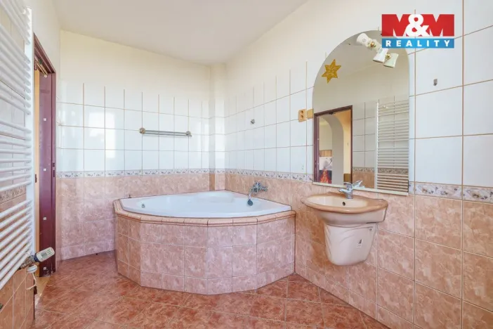 Prodej rodinného domu, Andělská Hora, 518 m2