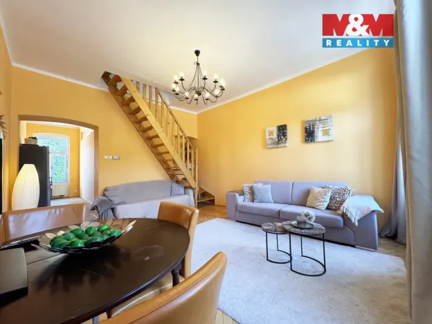 Prodej bytu 3+1, Karlovy Vary, Škroupova, 96 m2