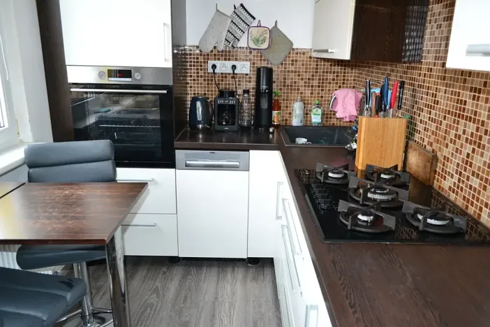 Prodej bytu 2+1, Cheb, V Zahradách, 56 m2