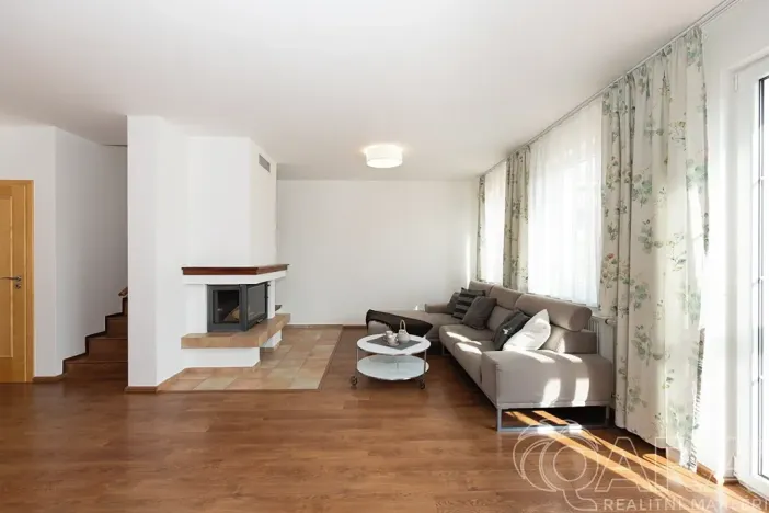 Prodej rodinného domu, Dolní Břežany, K Písnici, 98 m2