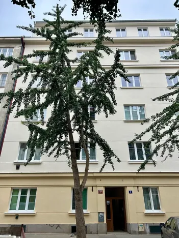 Pronájem bytu 2+kk, Praha - Libeň, U pošty, 55 m2