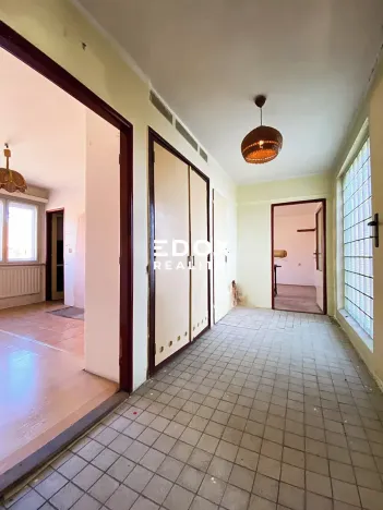 Prodej rodinného domu, Ořech, Karlštejnská, 174 m2