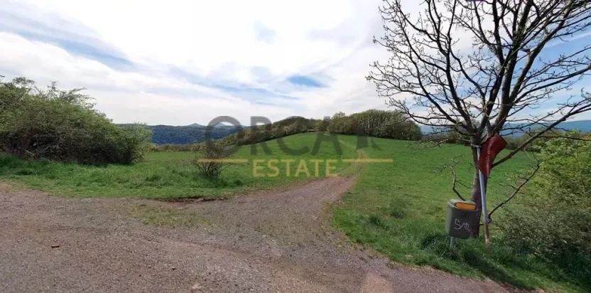 Prodej podílu pole, Ústí nad Labem, 9985 m2