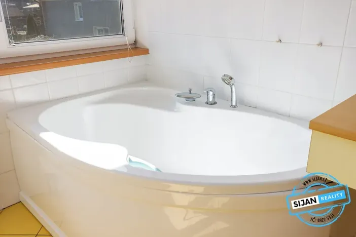 Prodej rodinného domu, Chvalíkovice, České školy, 180 m2