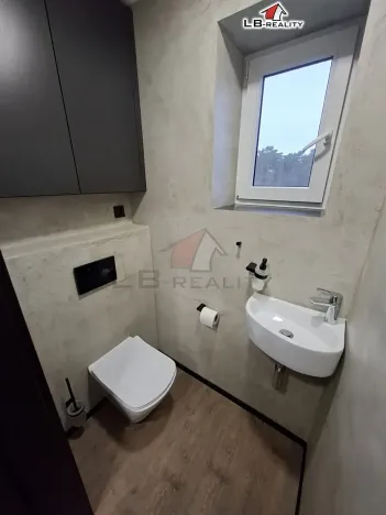 Pronájem bytu 3+1, Kolín, Kpt. Jaroše, 95 m2