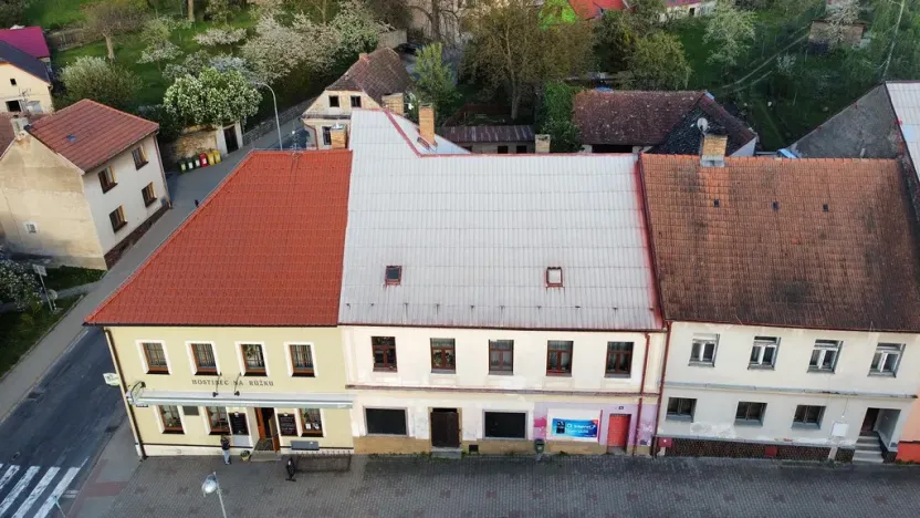 Prodej obchodního prostoru, Mladá Vožice, Husovo náměstí, 264 m2