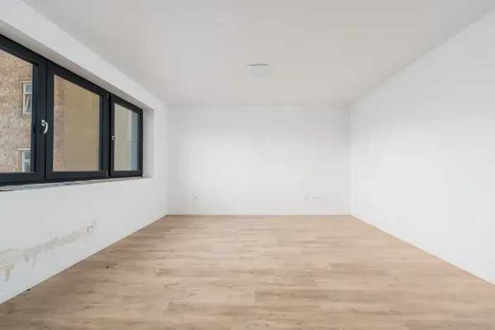 Pronájem bytu 1+kk, České Budějovice, Štítného, 27 m2
