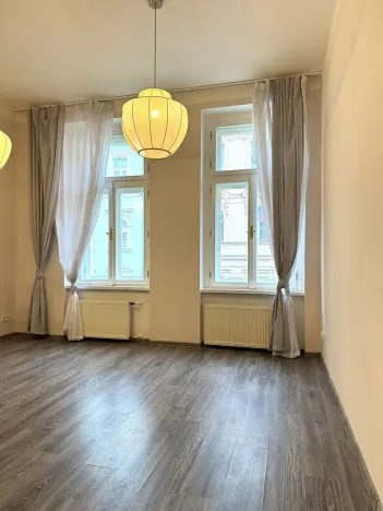 Pronájem bytu 2+kk, Praha - Žižkov, Blahníkova, 51 m2