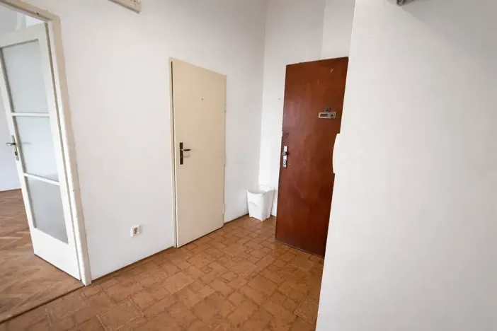 Pronájem bytu 2+kk, Praha - Holešovice, Poupětova, 50 m2