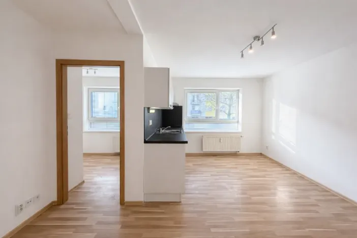 Pronájem bytu 2+kk, Milovice - Mladá, Braniborská, 30 m2